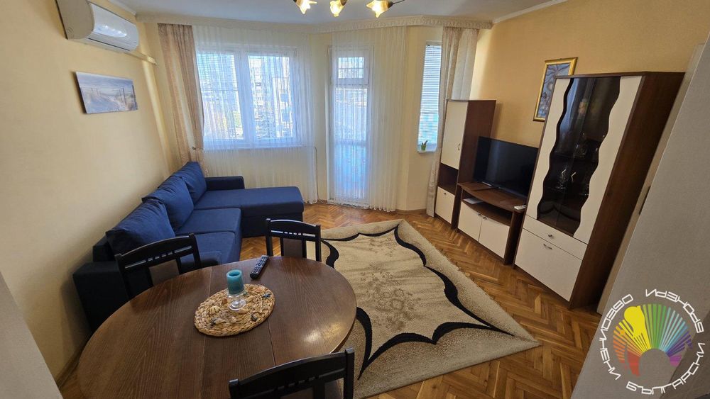 Дава се под наем Двустаен апартамент в Бургас, Възраждане - 60 кв.м за 357 € - Снимка #1