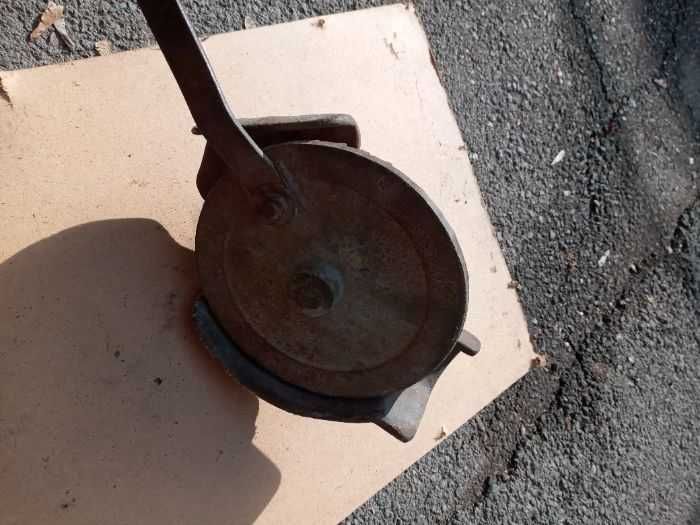 продам машинку для  ручной чистки кукурузы
