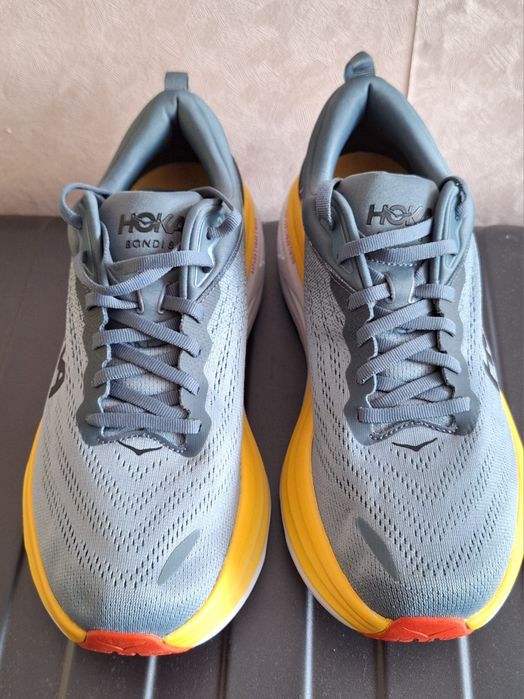 Оригинальные кроссовки Hoka Bondi 8 размер 42.5-43 (US 9.5