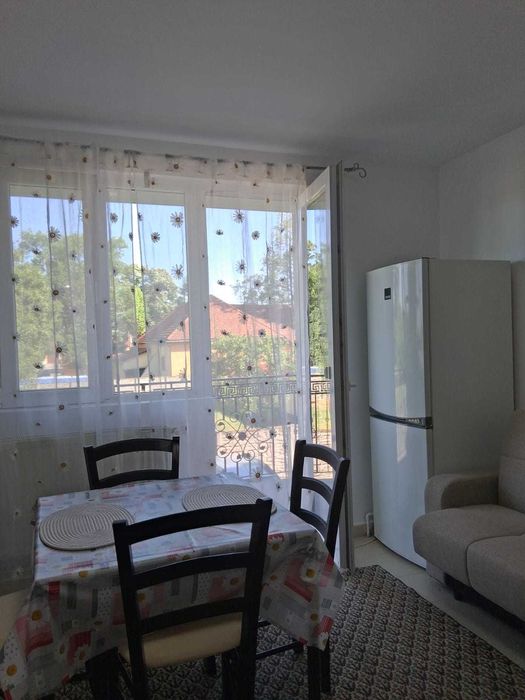 Apartament cu 2 camere de închiriat