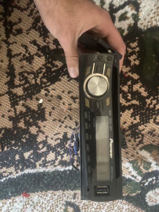 Pioner magnitafon sotilad