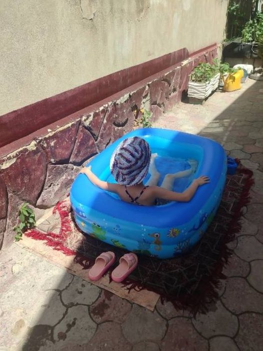 Бассейн детский новый