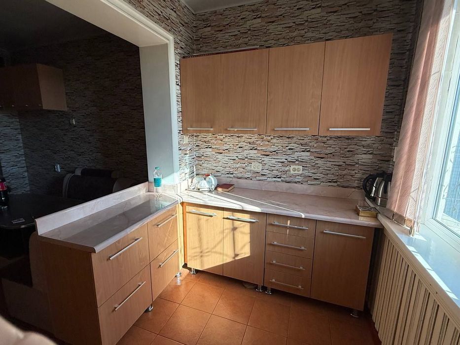 Срочний продам кухинний гарнитур 6,5метр