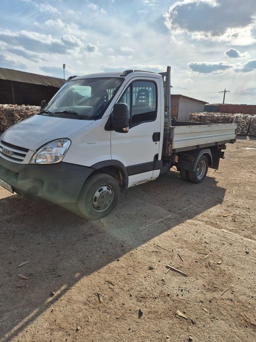 Iveco Daily 35C15 basculabil pe cutie