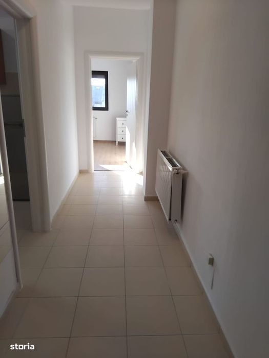 Apartament 2 camere, balcon, Damaroaia
