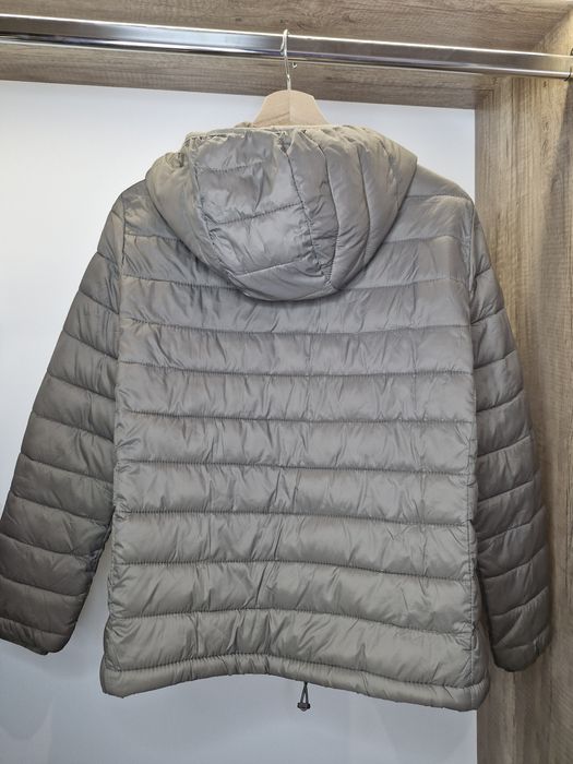 Продается женская куртка