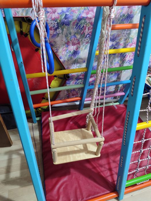 Продам спортивный уголок