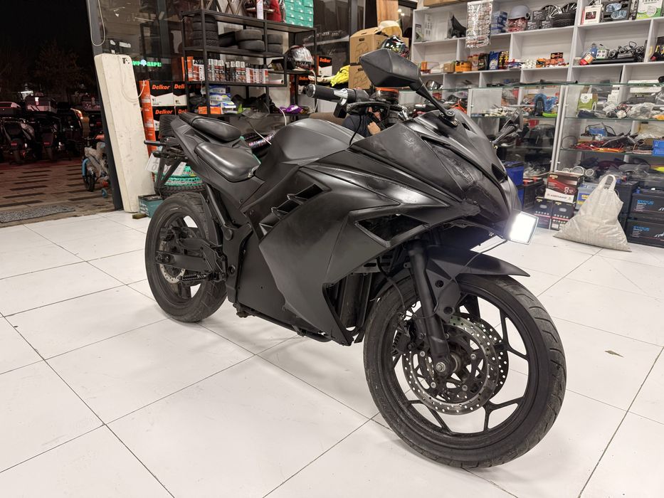 Yamaha r3 elektro bike