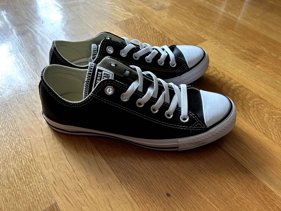 Нови кожени обувки Converse All Star