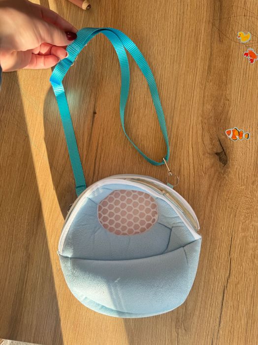 Преносима чанта за малък домашен любимец