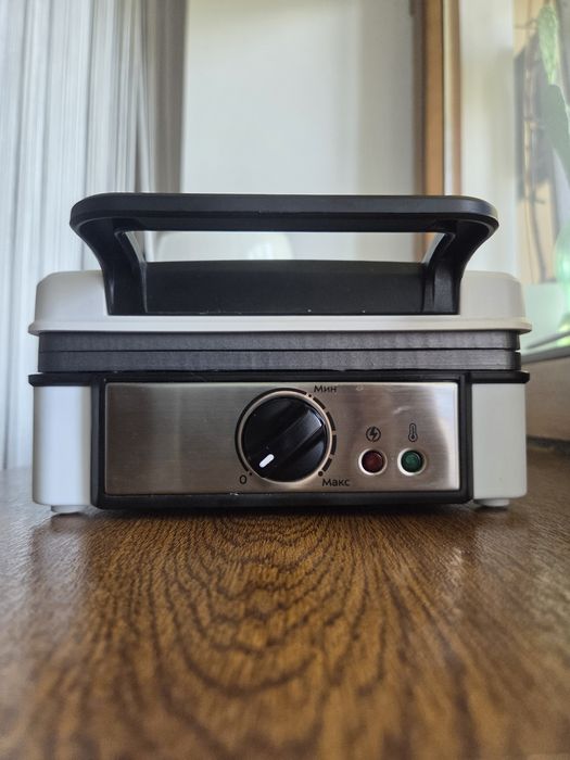 Вафельница Kitfort KT-1646