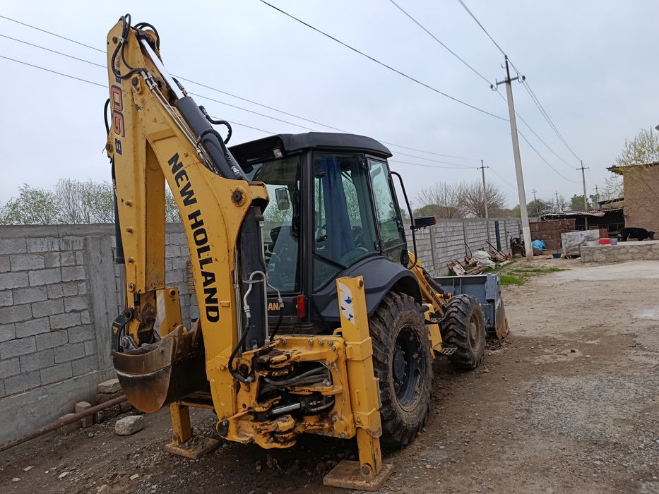 New Holland B90BL