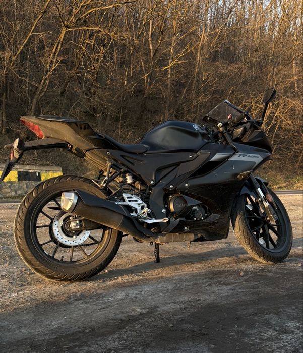 Yamaha YZF R125 generatia 4 an 2025 in garantie