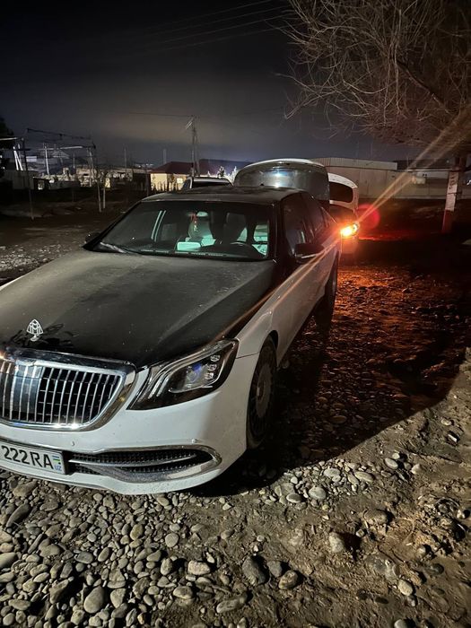 Maybach  222 qilingan restayling qilingan
