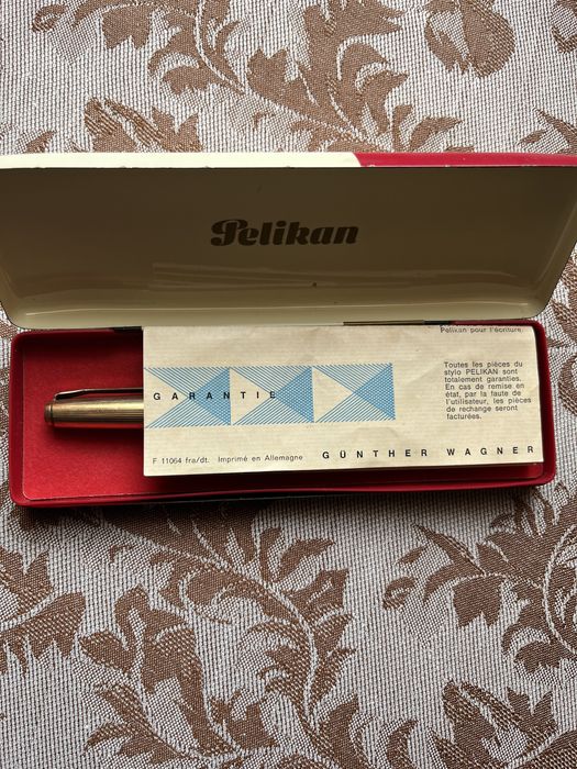 stilou pelikan full box