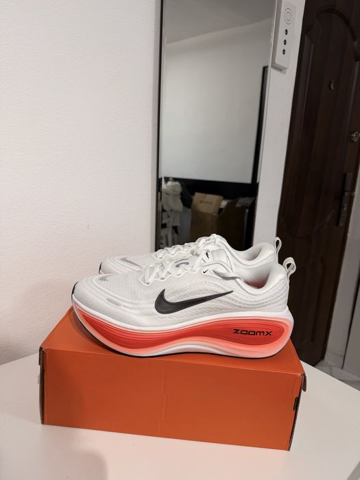 Nike Vomero Plus White Black Bright