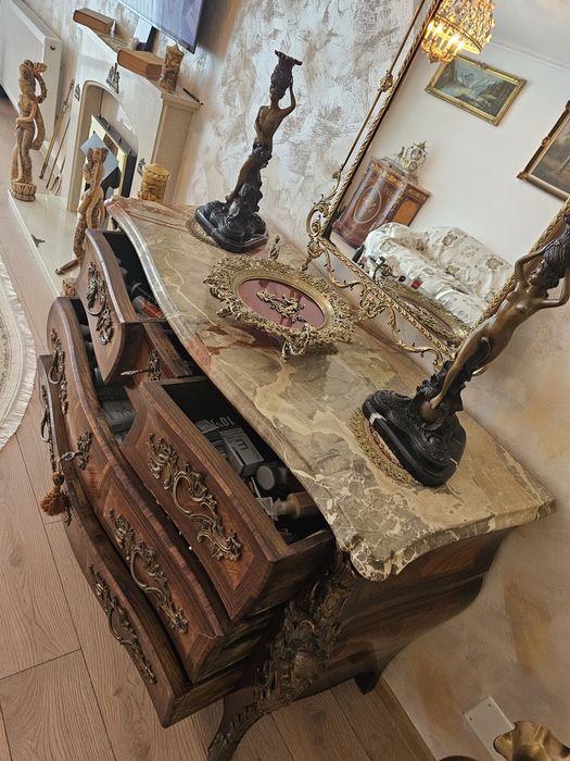 Comoda Louis xv, superba cu oglinda bronz