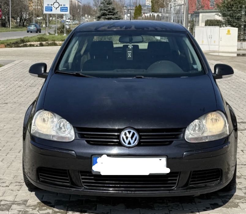 Предна  броня vw golf 5