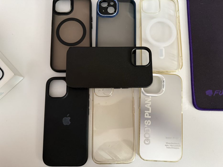 Продавам Iphone 15