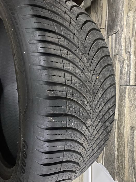 Гуми GOODYEAR Vector 4season G3 255/45 R20 105T XL FR