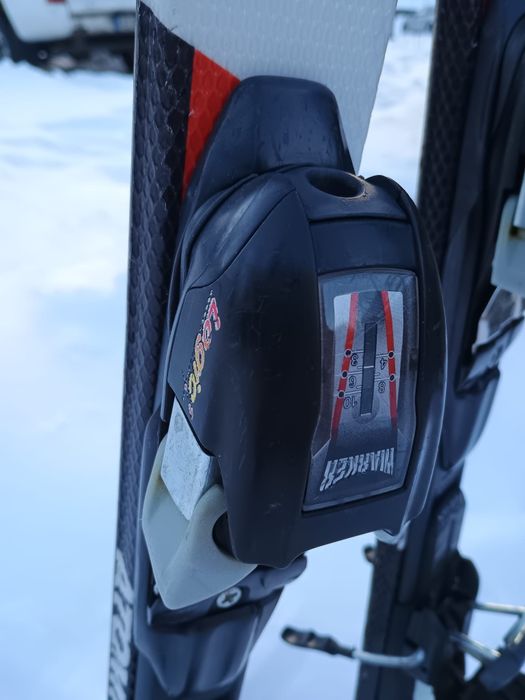 Ски  на Atomic, с автомати Marker