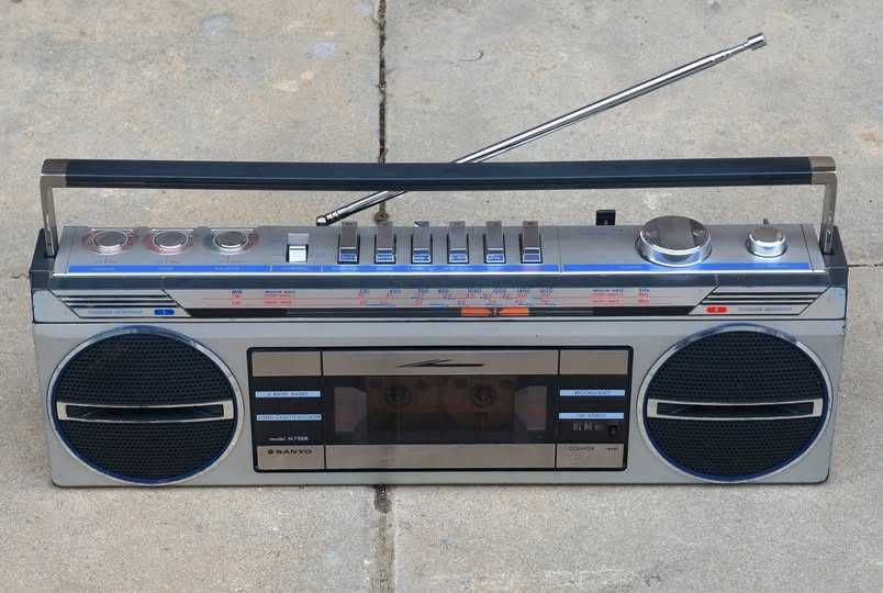 Сервизирани радиокасетофони,в отлично състояние