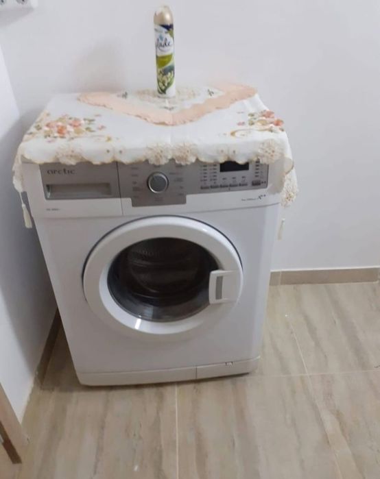 Închiriez apartament