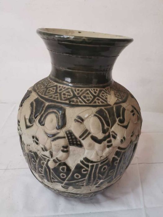 Vaza din lut cu tenta egipteana pictata manual