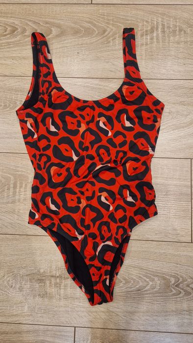 Цял бански Paramidonna