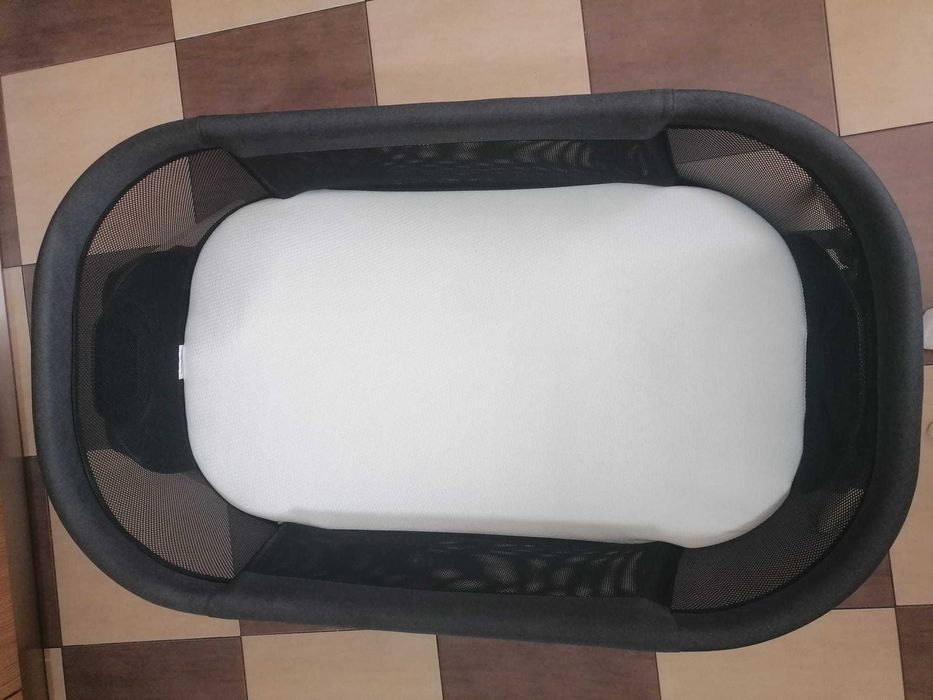 Pătuț bebe cu funcție de leagăn