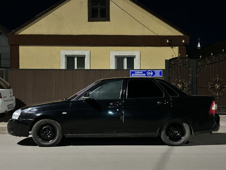 Продам приору 2011