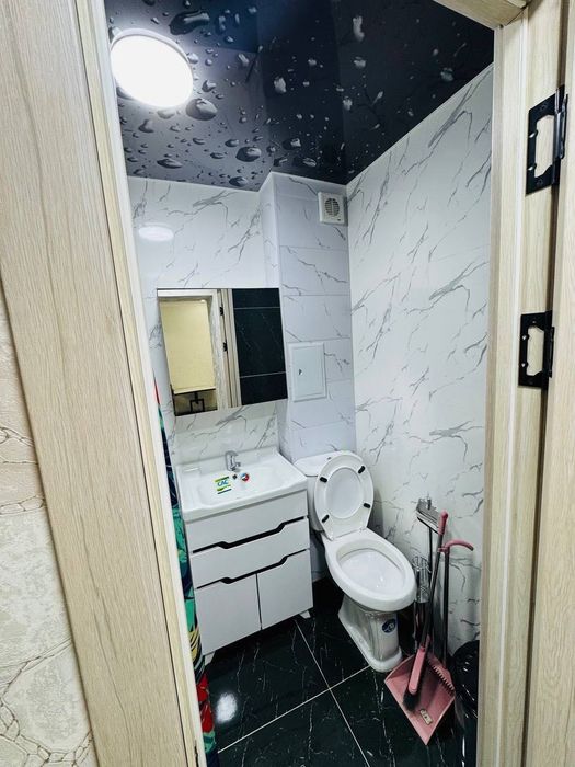 Сдаётся 1 комнатная квартира 
C обстановкой ЛЮКС 
В горде Алмалыке