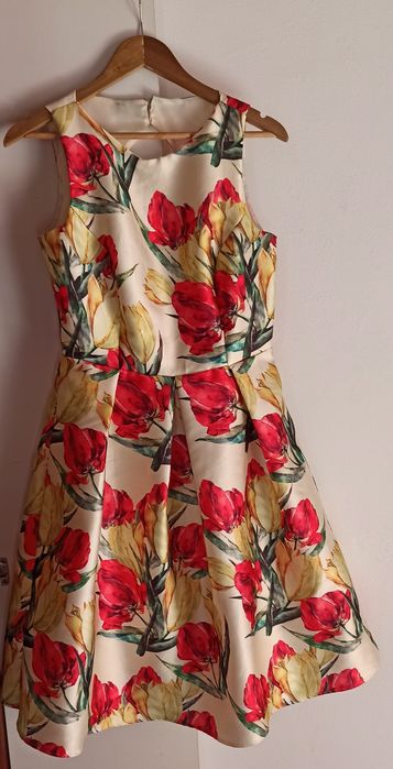 Rochie de vara cu spatele decupat