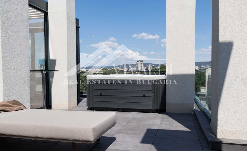 Продава се Мезонет в Варна, Гръцка махала - 346 кв.м за 4047 €/кв.м - Снимка #19