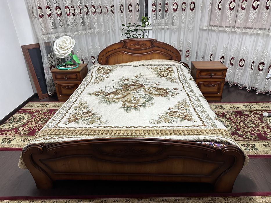 Спальный гарнитур