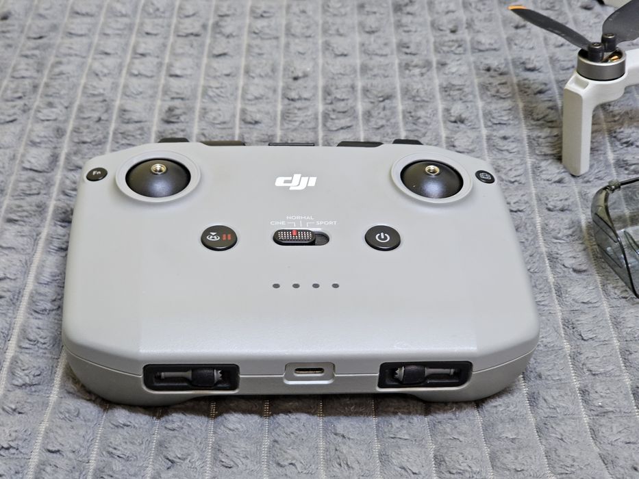 Drona DJI Mini 2 Fly More Combo
Drona DJI Mini 2 Fly More Combo
Drona DJI Mini 2 Fly More Combo