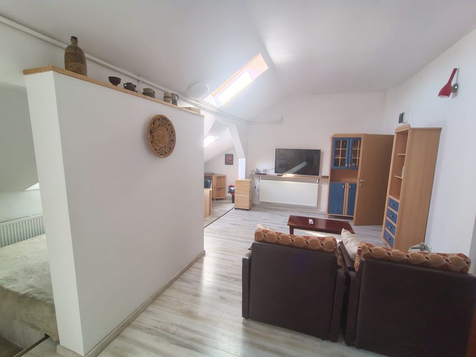 Închiriez apartament 50mp loft centrul istoric — fotografia 1