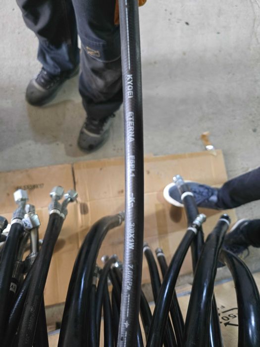Furtun Hidraulic Sumitomo Riko 3/8" - 1.5m - 70 Bar - NOU - Sertizat Fabrica
