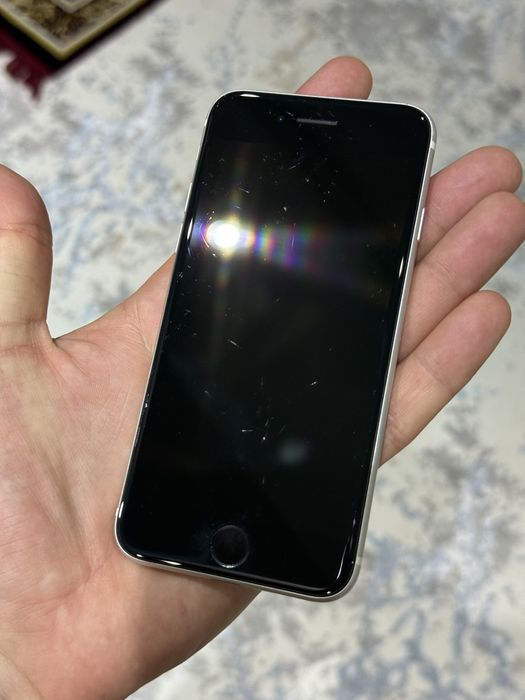 iPhone se 2020 64 gb