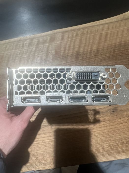 Видеокарта Nvidia 1070 PNY