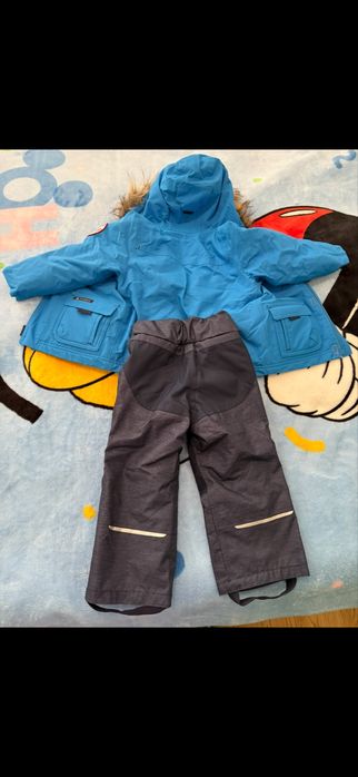 Costum ski copii - varsta 2-3 ani, NEPURTAT !!