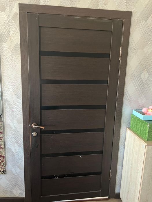 Есіктер сатылады.