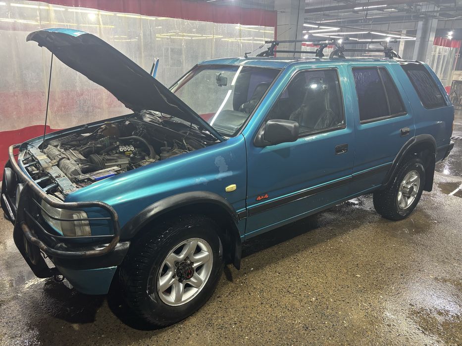 Opel frontera рамный внедорожник