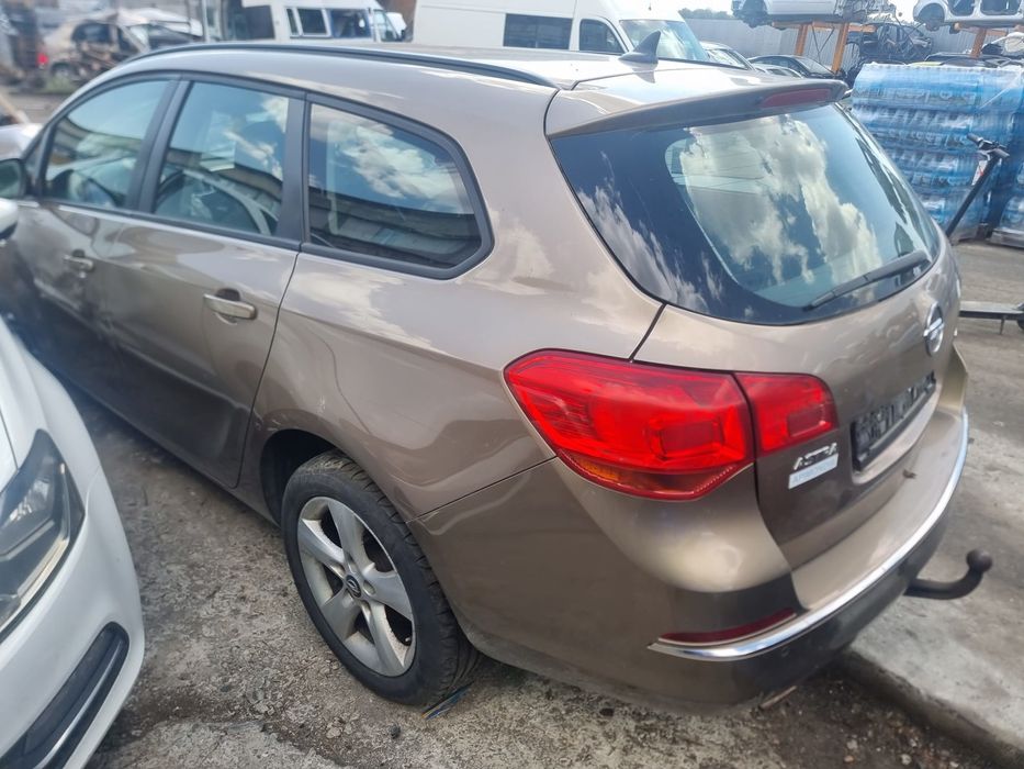 Tablou sigurante 13368652 Opel Astra J (2009 - 2012)