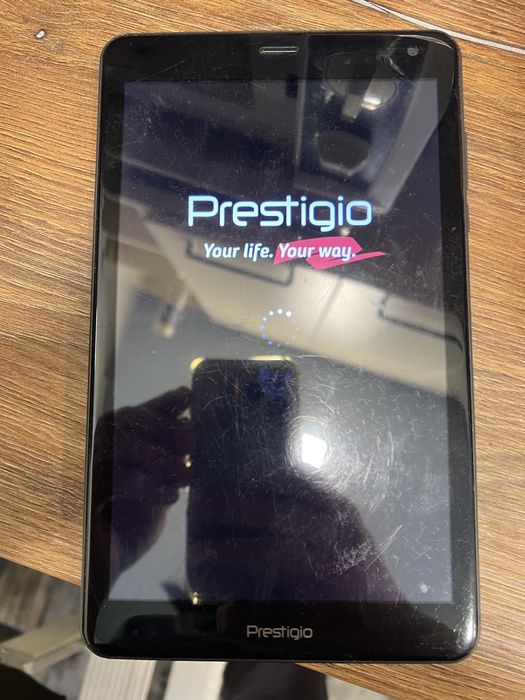 Таблет Prestigio+ sim slot