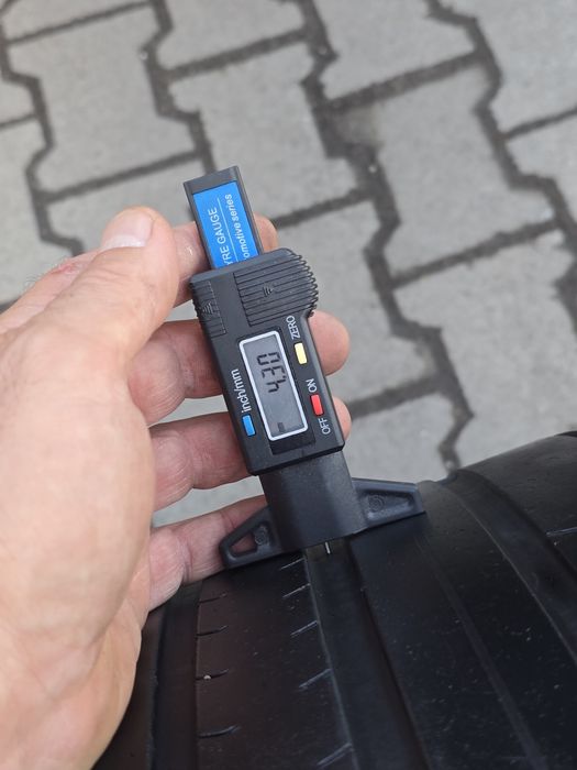 275 35 21 Pirelli