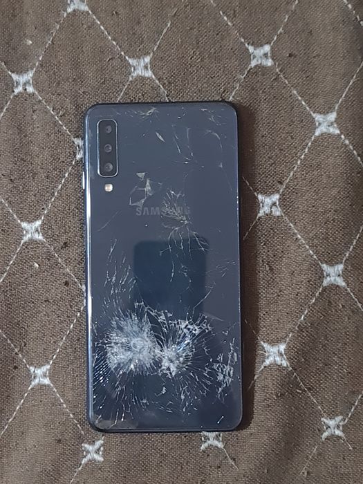 Телефон на разбор