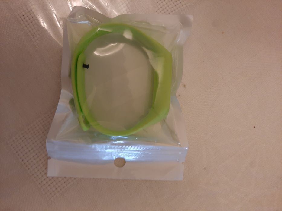 Ремешки на смарт часы Mi band 2торга нет