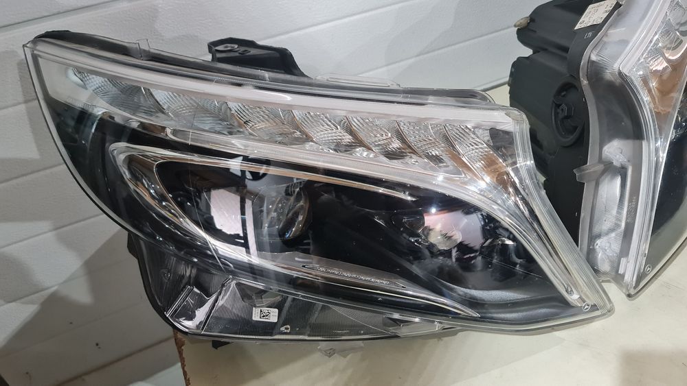 Far stanga dreapta Mercedes V-Class Vito W447 ILS A4479061501