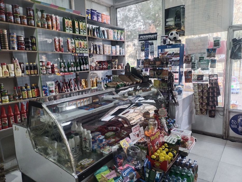 Таййор магазин прадухтаси билан